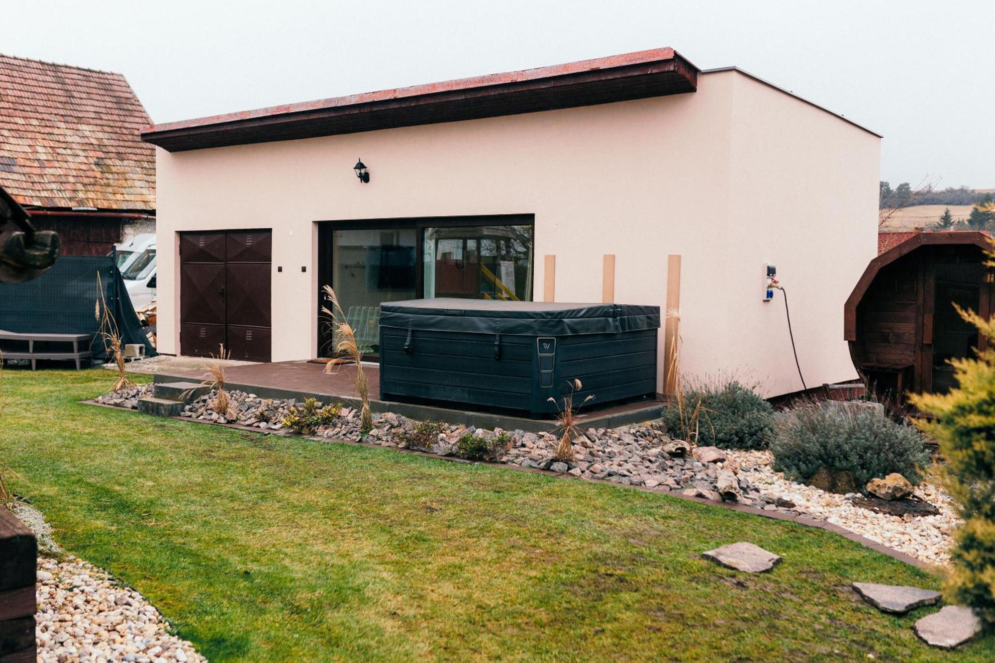 Apartmany Berries Valca Luaran gambar