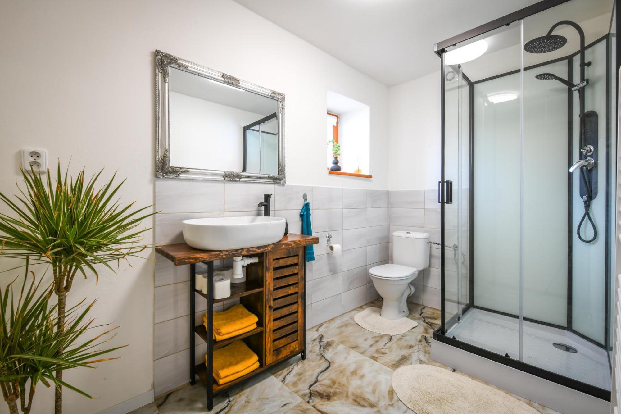 Apartmany Berries Valca Luaran gambar